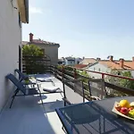 Appartement Olga With A Lovely View *